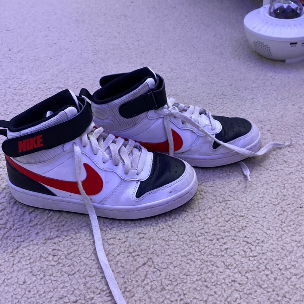 Hightop Nikes
